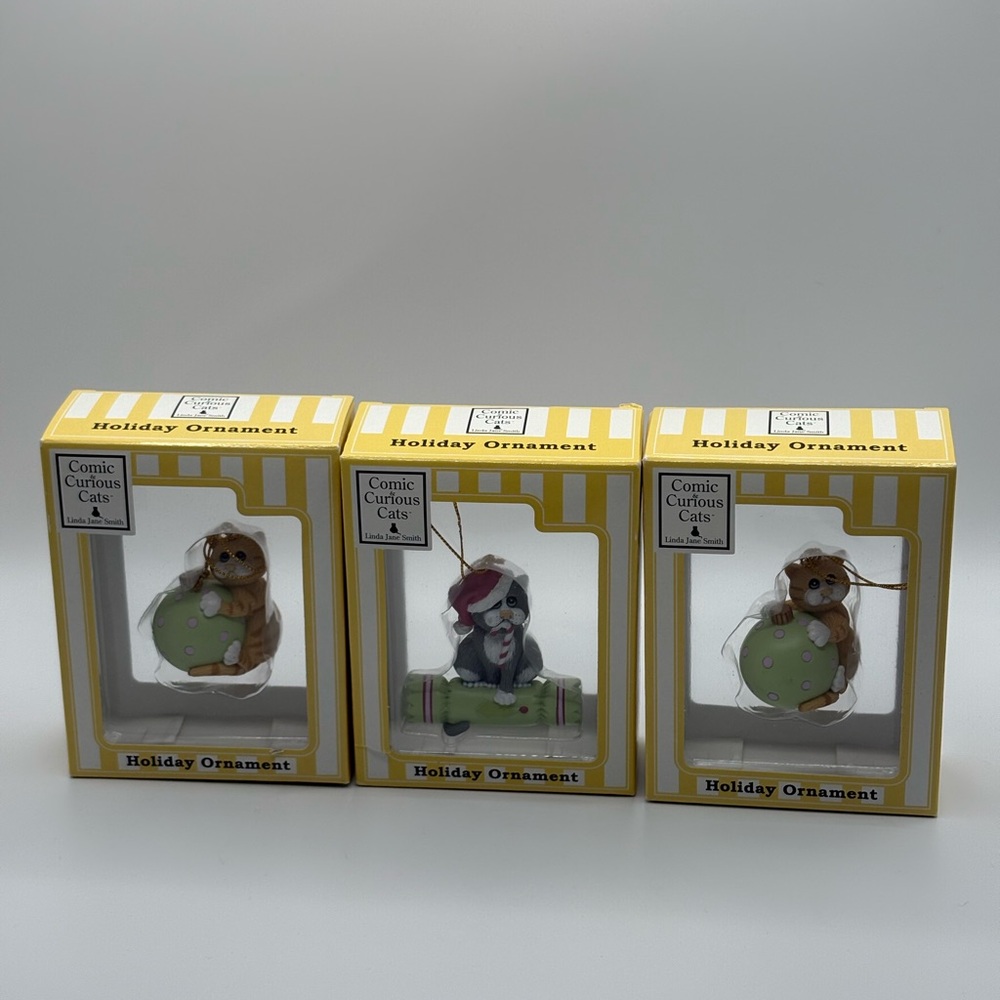 LOT 3 Comic Curious Kittens Cats Enesco Christmas Ornaments Tabby Grey 2007 VTG